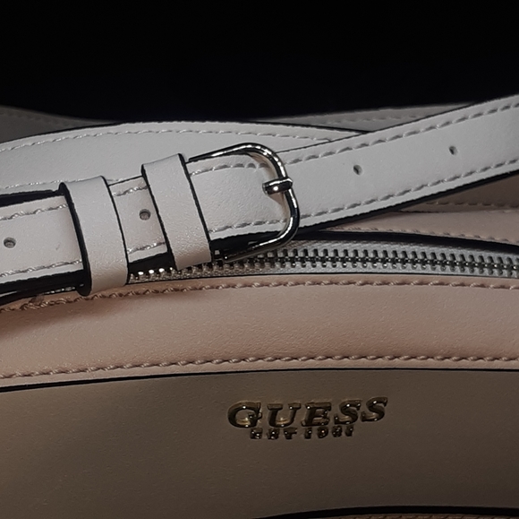 Vintage guess purse - Picture 4 of 5